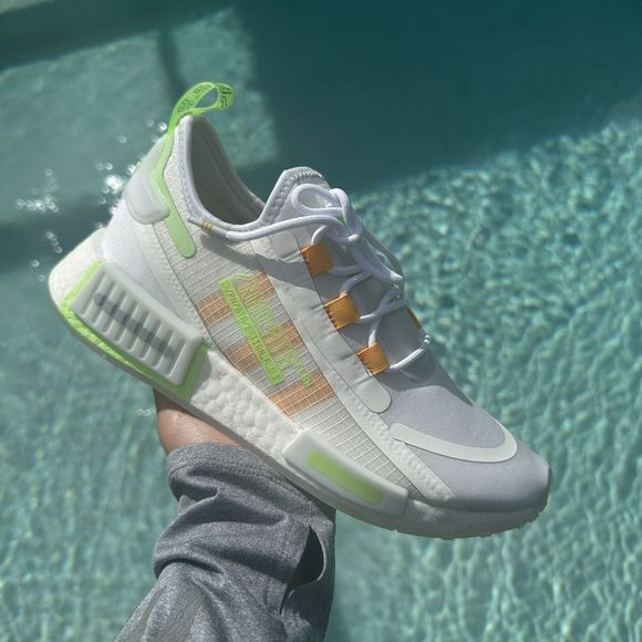 KID'S Adidas Originals NMD_R1 Spectoo Sneakers Casual Shoes H01458